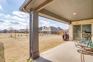 2729 Ben Thomas St, Burleson, TX 76028 - Photo 37