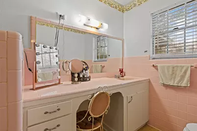 119 N Mimosa, Ore City, TX 75683 - Photo 17