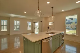 112 Cardinal Woods Ct, Granbury, TX 76049 - Photo 5