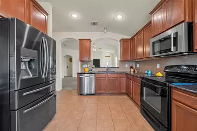 10204 Marigold Road, Waco, TX 76708 - Photo 5