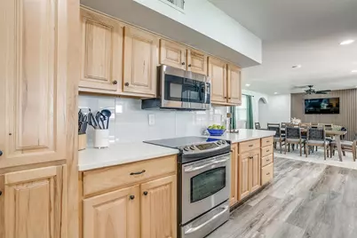 4610 Retreat Court, Granbury, TX 76049 - Photo 31