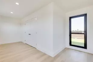 4206 Cabell Dr, Dallas, TX 75204 - Photo 17