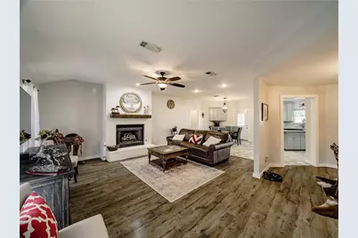 2107 Countryside Drive, Denton, TX 76208 - Photo 5