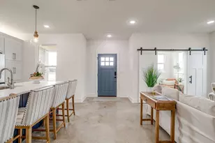 211 Cardinal Woods Ct, Granbury, TX 76049 - Photo 3