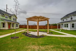 211 Cardinal Woods Ct, Granbury, TX 76049 - Photo 25