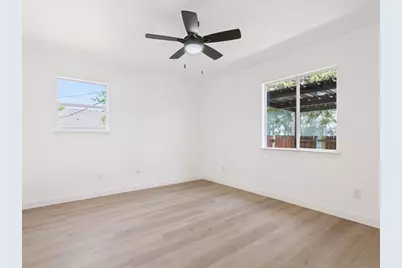 1901 S 16th Street #A, Waco, TX 76706 - Photo 13