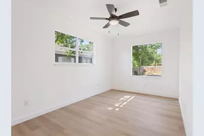 1901 S 16th Street #A, Waco, TX 76706 - Photo 17