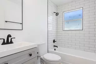 1901 S 16th St, Waco, TX 76706 - Photo 9