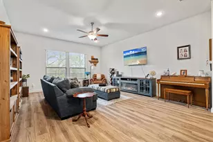 681 Coleman St, Aubrey, TX 76227 - Photo 7