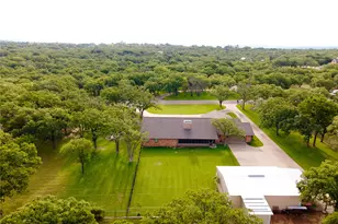 4 Buckskin Rd, Mineral Wells, TX 76067 - Photo 3