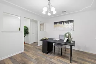 2316 S Pleasant Forest St, Arlington, TX 76015 - Photo 9