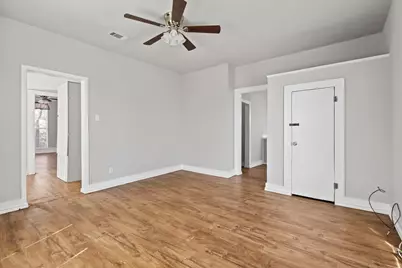 913 W Chestnut Street, Denison, TX 75020 - Photo 9