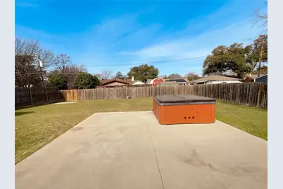 8541 Strathmore Drive, Dallas, TX 75238 - Photo 7