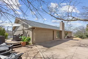 1033 Wedgewood Dr, Woodway, TX 76712 - Photo 29