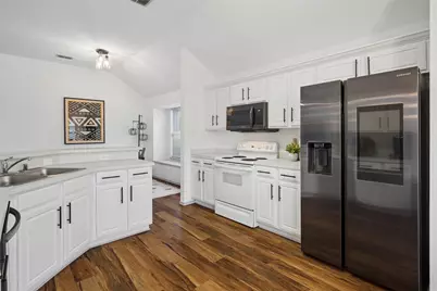 9217 Newport Lane, McKinney, TX 75071 - Photo 11