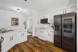 9217 Newport Ln, McKinney, TX 75071 - Photo 11