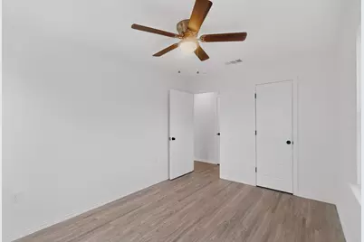 4540 Western Oaks Drive, Dallas, TX 75211 - Photo 11