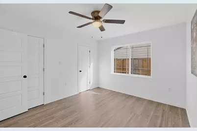 4540 Western Oaks Drive, Dallas, TX 75211 - Photo 11