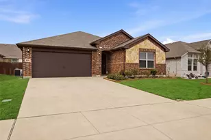 1016 Eastland Ln, Aubrey, TX 76227 - Photo 29