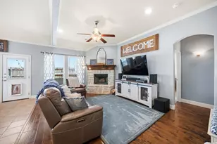 105 Timberline Dr, Waxahachie, TX 75167 - Photo 7