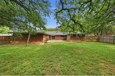 1200 Woodridge Circle, Euless, TX 76040 - Photo 37