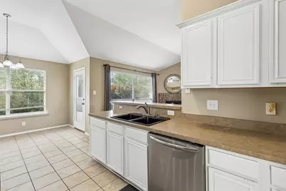 3202 Creekside Drive, Sachse, TX 75048 - Photo 11