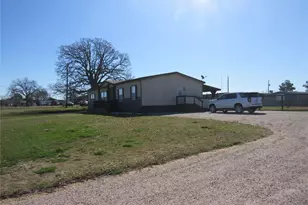 188 Sadler Rd, Whitesboro, TX 76273 - Photo 1