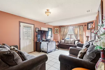 2333 N Chandler Drive E, Fort Worth, TX 76111 - Photo 5