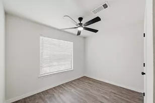 5028 Groom Ln, Dallas, TX 75227 - Photo 11