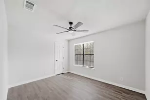 5028 Groom Ln, Dallas, TX 75227 - Photo 13