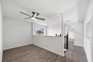 5028 Groom Ln, Dallas, TX 75227 - Photo 9