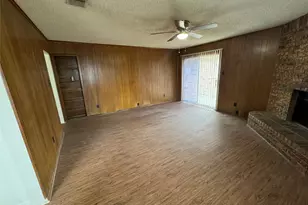 5604 Macgregor Dr, Haltom City, TX 76148 - Photo 5