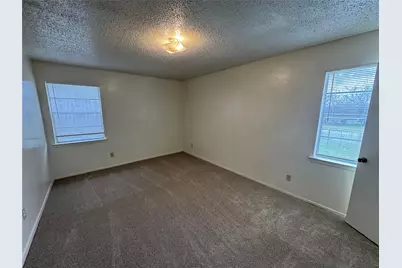 5604 Macgregor Drive, Haltom City, TX 76148 - Photo 9