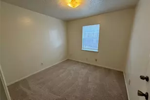 5604 Macgregor Dr, Haltom City, TX 76148 - Photo 17