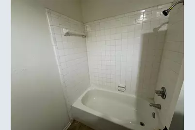 5604 Macgregor Drive, Haltom City, TX 76148 - Photo 13