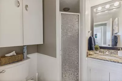 9512 Fallbrook Drive, Dallas, TX 75243 - Photo 15