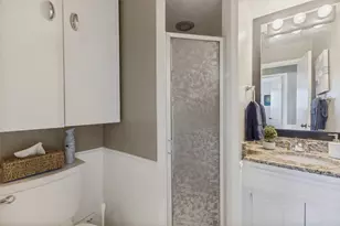 9512 Fallbrook Dr, Dallas, TX 75243 - Photo 15