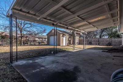 12118 Brisbane Avenue, Farmers Branch, TX 75234 - Photo 23