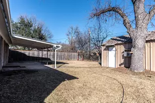 12118 Brisbane Ave, Farmers Branch, TX 75234 - Photo 25