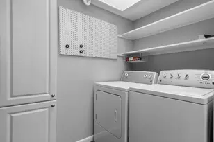 12118 Brisbane Ave, Farmers Branch, TX 75234 - Photo 15