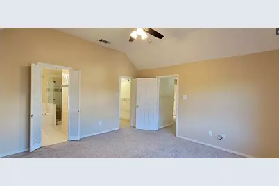 9807 Sunrise Court, Irving, TX 75063 - Photo 15