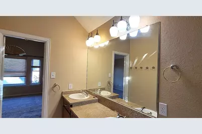 9807 Sunrise Court, Irving, TX 75063 - Photo 13