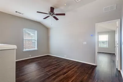 516 Legends Drive, Lewisville, TX 75057 - Photo 9