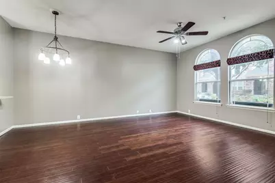 516 Legends Drive, Lewisville, TX 75057 - Photo 3