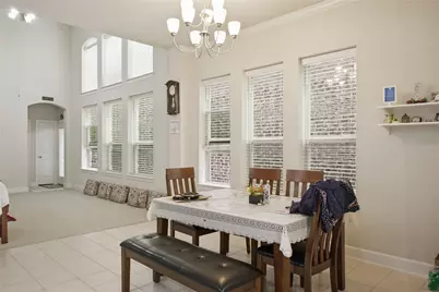 109 Maceta Street, Irving, TX 75039 - Photo 9