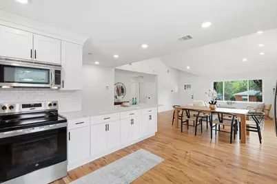 6811 Patrick Drive, Dallas, TX 75214 - Photo 21