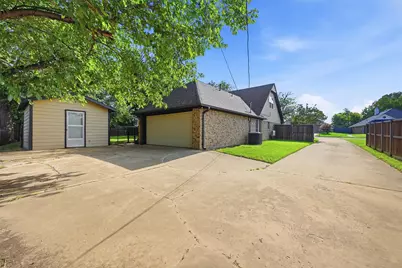 720 Blanton Drive, Sherman, TX 75092 - Photo 5