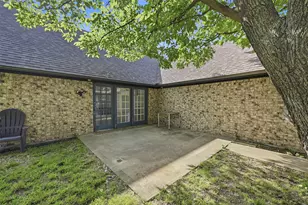 720 Blanton Dr, Sherman, TX 75092 - Photo 3