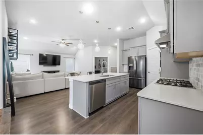 12448 Iveson Drive, Fort Worth, TX 76052 - Photo 9