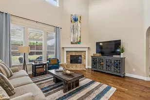 2217 Gulfstream Dr, Little Elm, TX 75068 - Photo 3